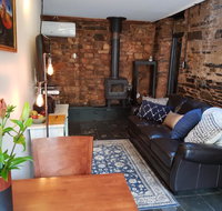 William Hunt's Retreat - Redwood Studio - Tourism Hervey Bay