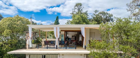 Willow Upon Avon Accommodation - Tourism Hervey Bay 0