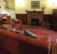 Wintarni Olives Cottage - Hervey Bay Accommodation