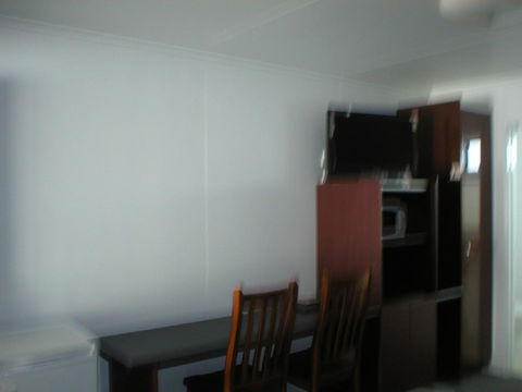 Winton Outback Motel - Hervey Bay Accommodation 3