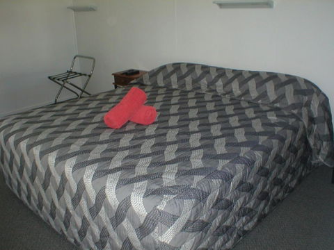 Winton Outback Motel - Hervey Bay Accommodation 2