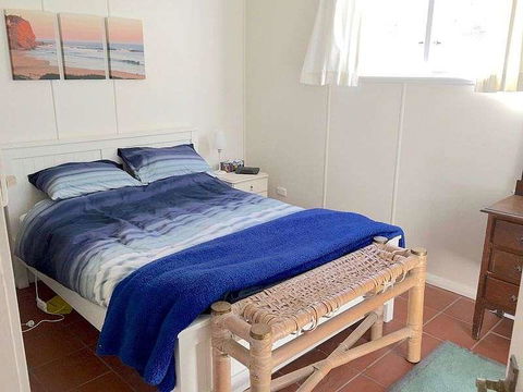 Wisteria Cottage On The Lagoon/Beach - Tourism Hervey Bay 3
