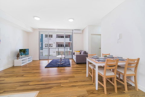 Wolli Creek Airport Serviced 2 Bedroom Apartment - Hervey Bay Accommodation 2