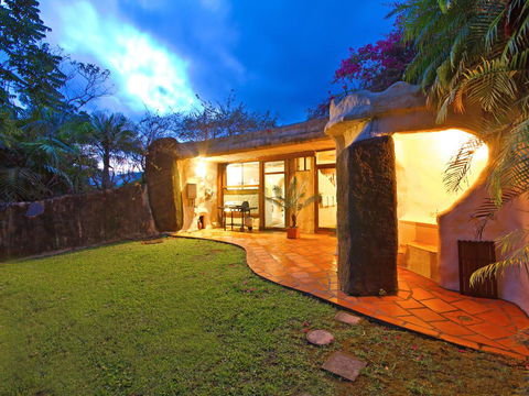 Wollumbin Palms Rainforest Retreat - Hervey Bay Accommodation 2