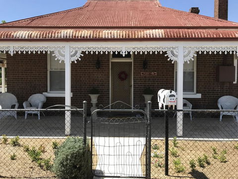 Woodstock Cottage - Hervey Bay Accommodation 0