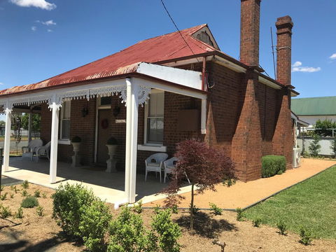 Woodstock Cottage - Hervey Bay Accommodation 2