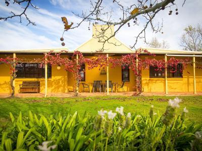 Woolshed Hill Estate - Hervey Bay Accommodation 0