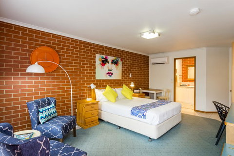 Yackandandah Motor Inn - Hervey Bay Accommodation 1