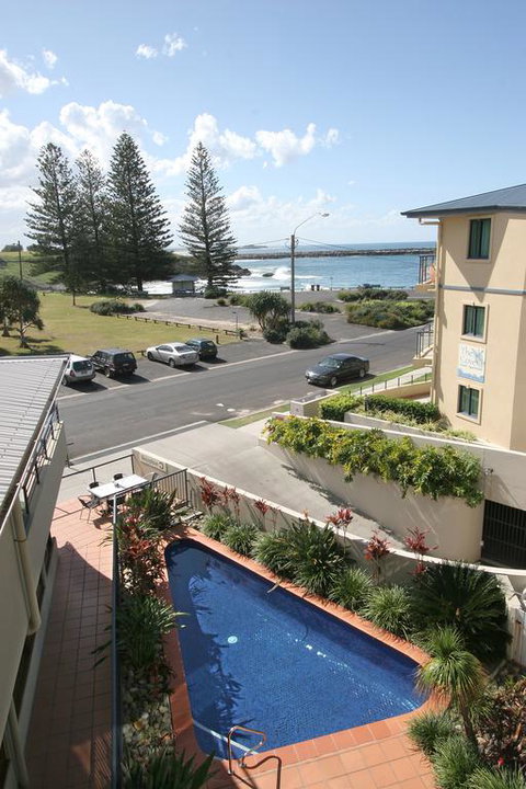 Yamba Beach Motel - Hervey Bay Accommodation 3