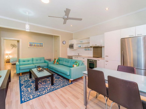 Yamba Daze - Sunset - Pet Friendly - Hervey Bay Accommodation 1