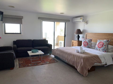 Yes Home - Hervey Bay Accommodation 0