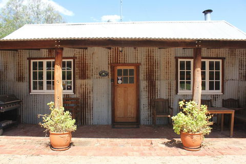 York Cottages And Burnley House - Tourism Hervey Bay 0