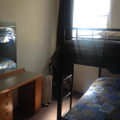 Young Budget Accommodation - Hervey Bay Accommodation 3