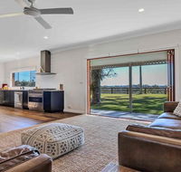 Your Luxury Escape - Paul's Farmhouse at Newrybar - Tourism Hervey Bay