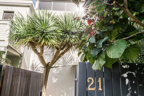 Your Luxury Escape - The Loft - Tourism Hervey Bay 0