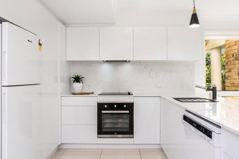 Your Luxury Escape - Tradewinds1 - Hervey Bay Accommodation 1