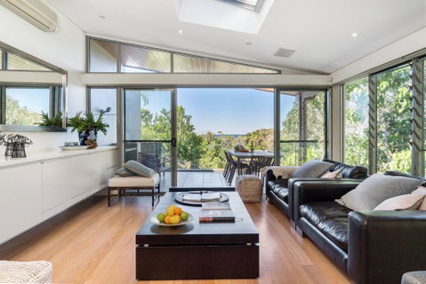 Your Luxury Escape - Vue From Here - Hervey Bay Accommodation 0