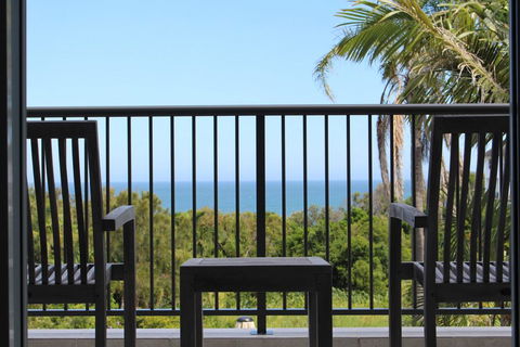 Zaffiro Beach House - Hervey Bay Accommodation 2