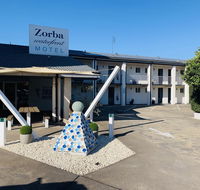 Zorba Waterfront Motel - Tourism Hervey Bay