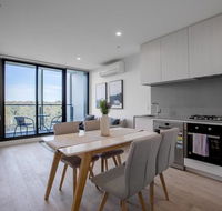 Grey Style Simple and Cozy AptParkvilleCarpark - Tourism Hervey Bay