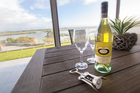 Serenity And Sweeping Murray River Views - Tourism Hervey Bay 2