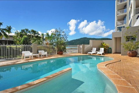 AirliediseNO HillsKitchen5min Walk 2 Ferry TerminalWiFiNetflix - Tourism Hervey Bay 3