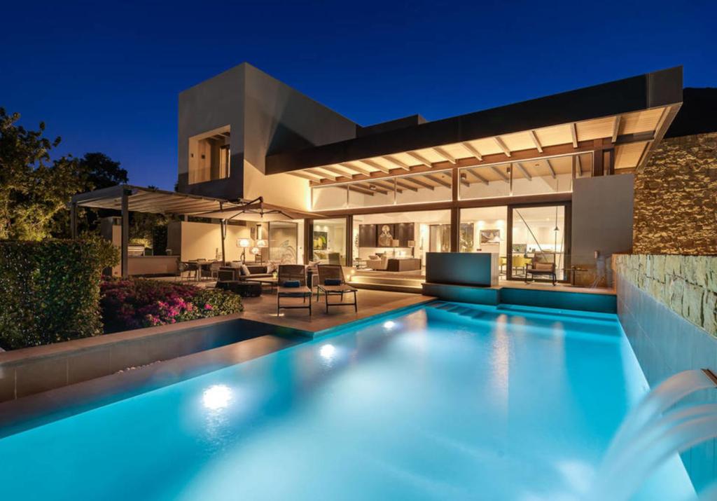 Kawana Waters QLD Hervey Bay Accommodation