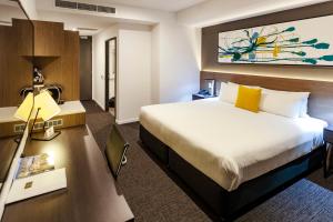 Mercure Sunshine Coast Kawana Waters - Hervey Bay Accommodation 4