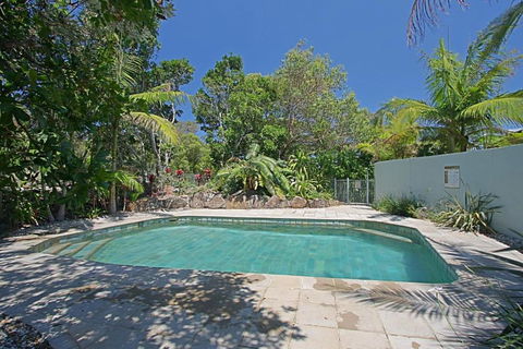 A Perfect Stay - 3 James Cook Apartments - Tourism Hervey Bay 0
