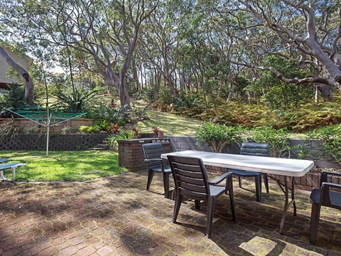 Adriana 3 Unit With A Backyard - Hervey Bay Accommodation 3