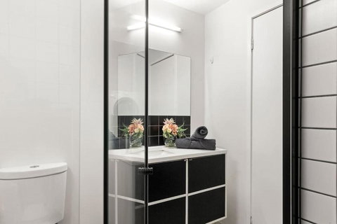 A 2 Bed 3min To Melbourne Central With Parking - Tourism Hervey Bay 1