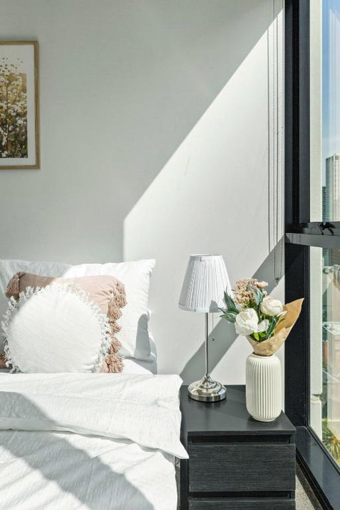 A 2BR Apt Near Melbourne Central Amazing Views - Tourism Hervey Bay 3