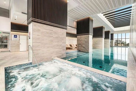 A 2BR Apt Near Melbourne Central & QV Market - Tourism Hervey Bay 3