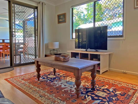 A AMITY BEACH BABY - Tourism Hervey Bay 4