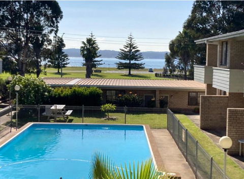 A Beach Front Apartment - Tourism Hervey Bay 2