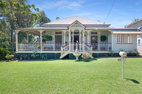 A Charming Queenslander - Tourism Hervey Bay 0