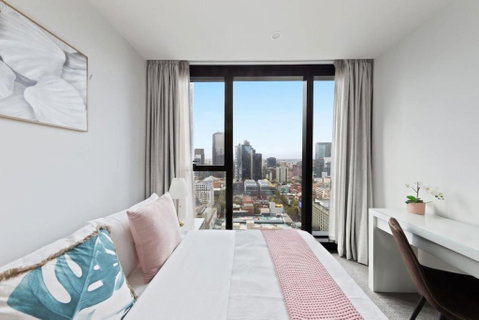 A Chic 2BR Apt Near Melbourne CBD W FREE Parking - Hervey Bay Accommodation 0