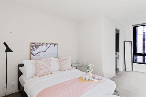 A Comfy Apt Right Next To Queen Victoria Market - Tourism Hervey Bay 3