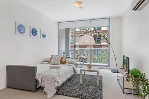 A Comfy & Modern Studio Near Darling Harbour - Tourism Hervey Bay 4