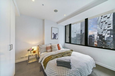 A Comfy & Stylish 2BR Apt Near Southern Cross - Tourism Hervey Bay 4