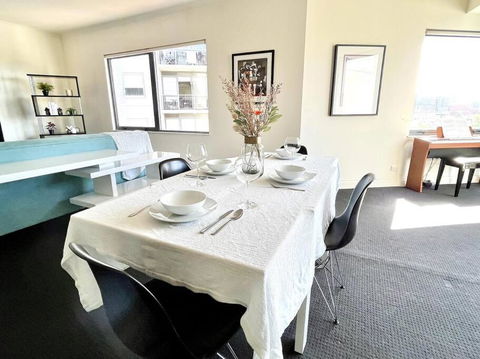 A Cozy 2B2B Apt Next To Carlton Garden W/ Parking - Tourism Hervey Bay 3