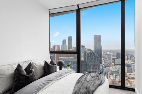 A Cozy 2BR Apt At Sapphire By The Gardens - Tourism Hervey Bay 1