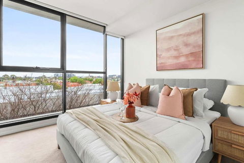 A Cozy 2BR Home Next To The Yarra River - Tourism Hervey Bay 0