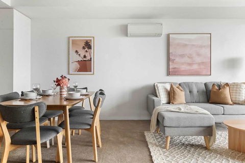A Cozy 2BR Home Next To The Yarra River - Tourism Hervey Bay 1