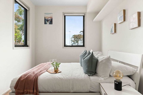 A Cozy & Modern Apt Near To Flemington Races - Hervey Bay Accommodation 1