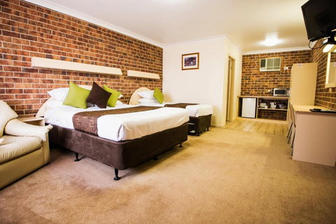 A Line Motel - Tourism Hervey Bay 1