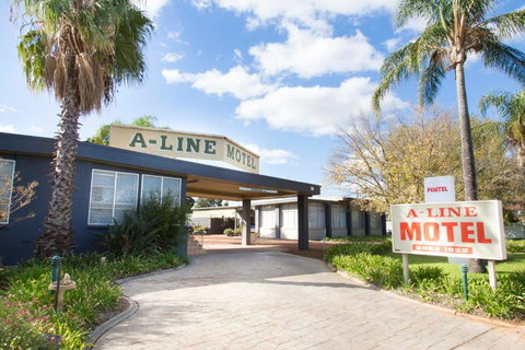 A Line Motel - Tourism Hervey Bay 0