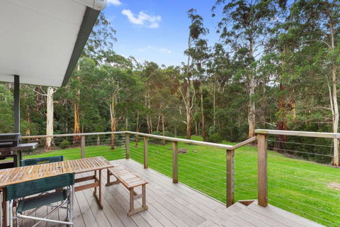 A Little Touch Of Paradise - Tourism Hervey Bay 1