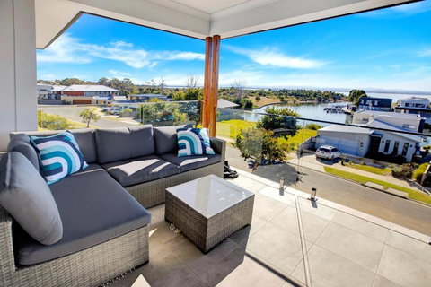 A Magnetic Retreat - Tourism Hervey Bay 0