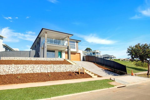 A Magnetic Retreat - Tourism Hervey Bay 1